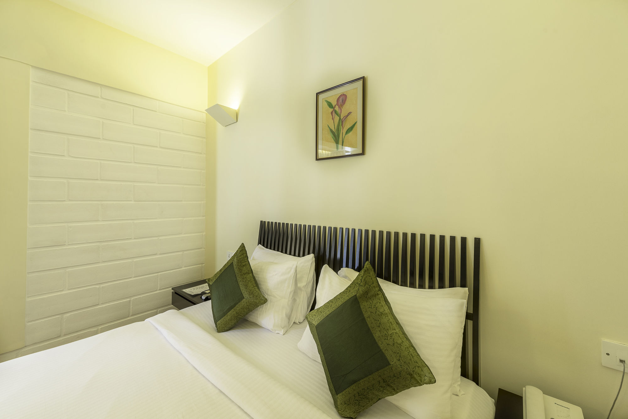 Treebo Trend Spektrum Suites Mysore Exterior foto